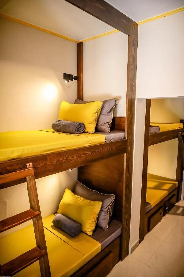 Banana Bunks Kandy Hostel